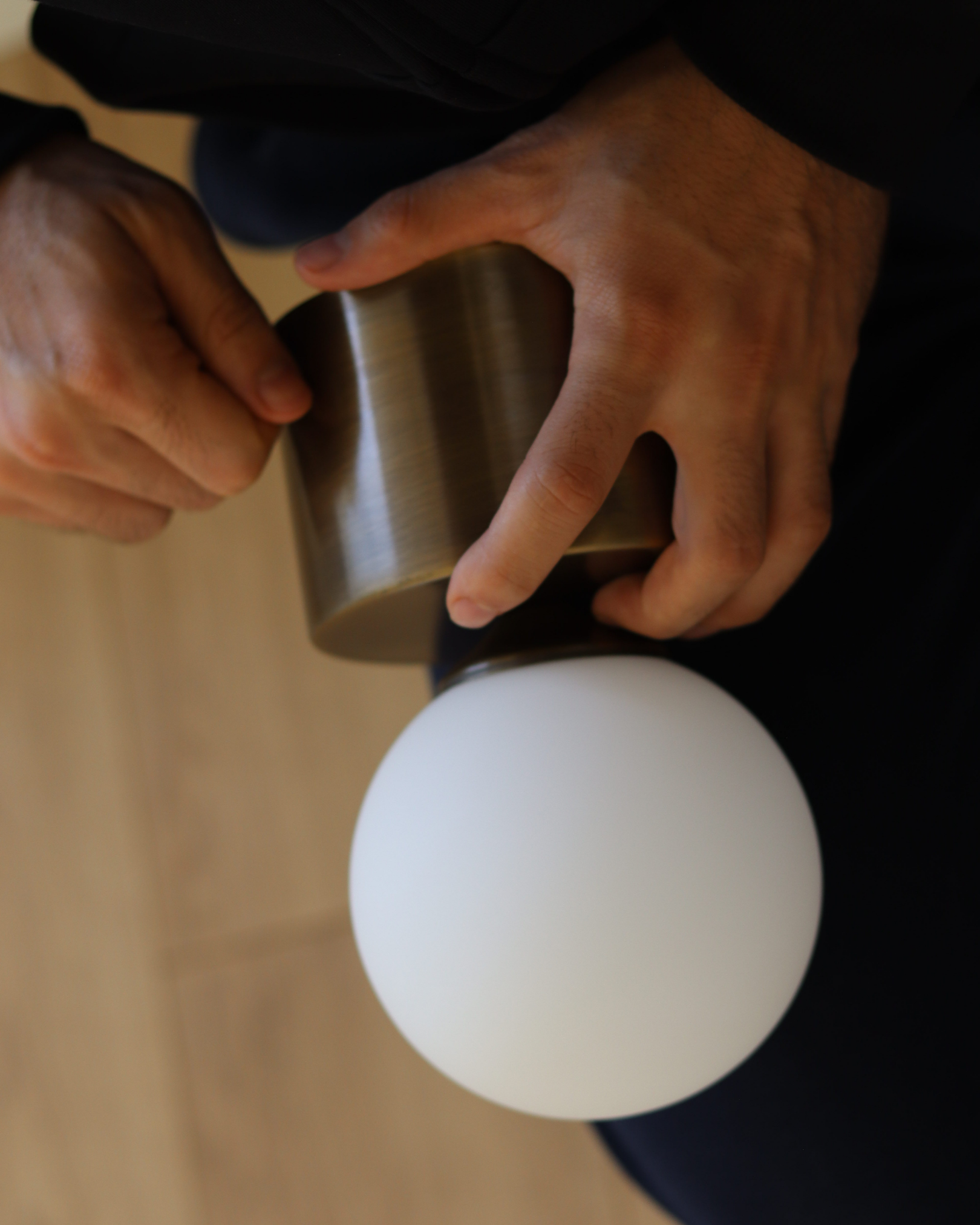 Maru Mid-Century Modern Sconce