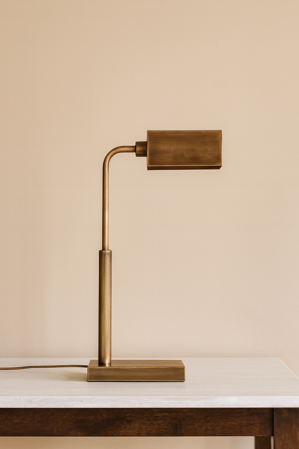 CATHEDRA TABLE LAMP