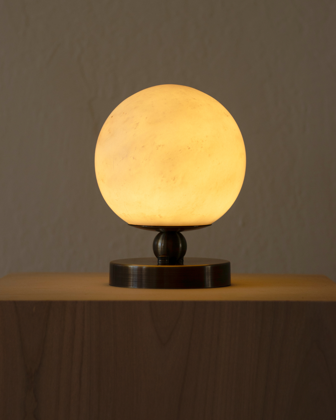 Venus Alabaster Globe Sconce