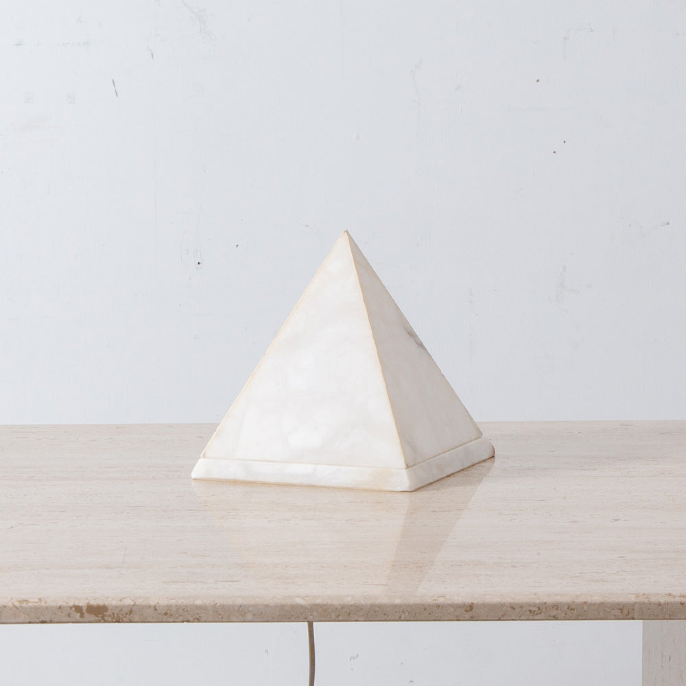 STONEFORM TABLE LAMP